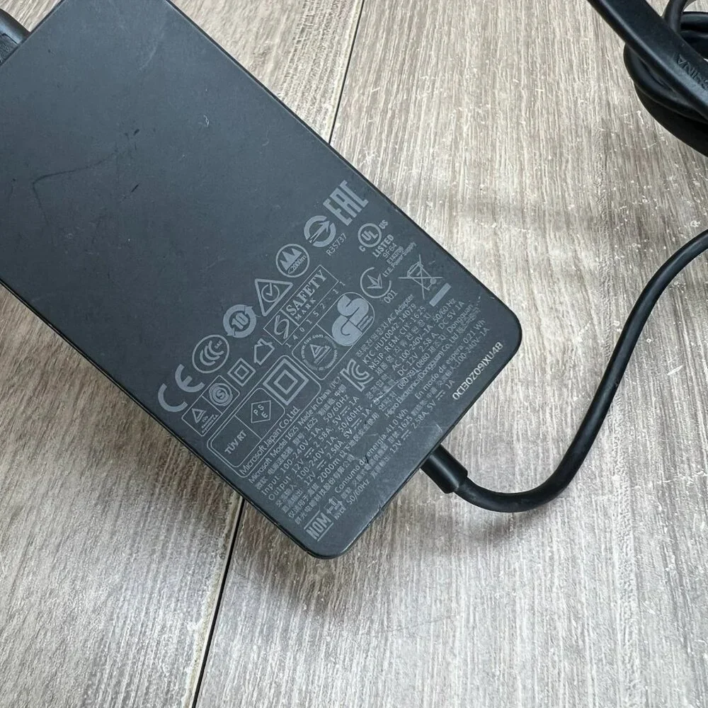 Microsoft Surface Pro3 Charger Adapter 1625 12V 2.58A 36W OEM Power Supply Black